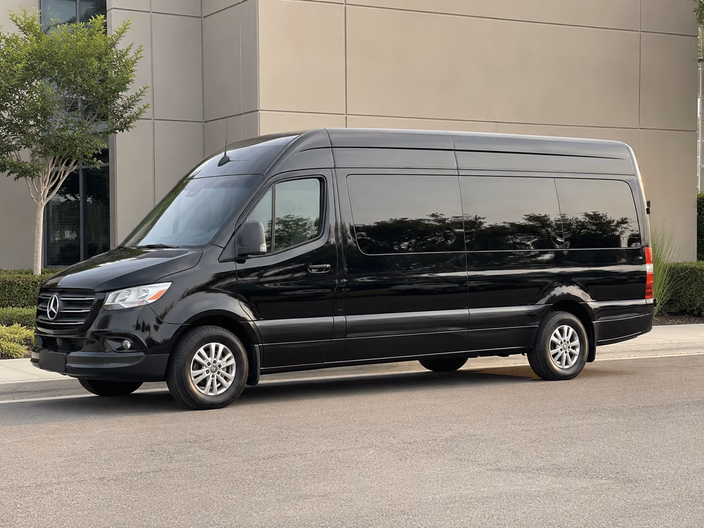 find the perfect transportation for your next airport transfer 2