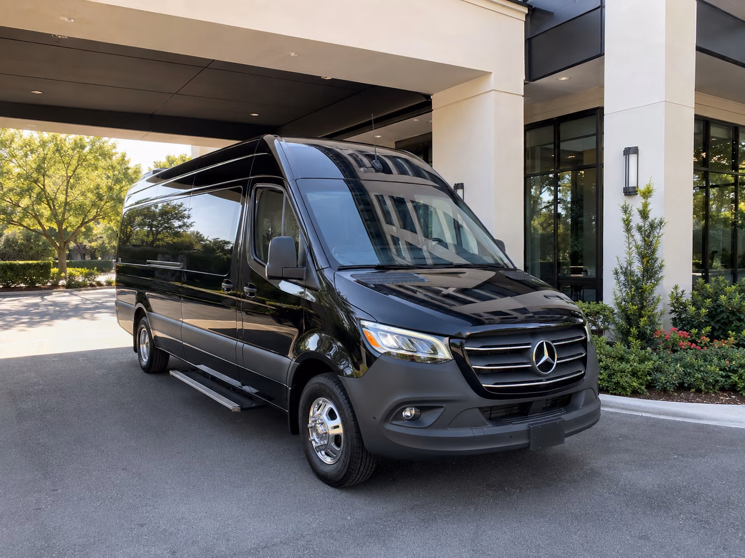 find the perfect transportation for your next airport transfer 4