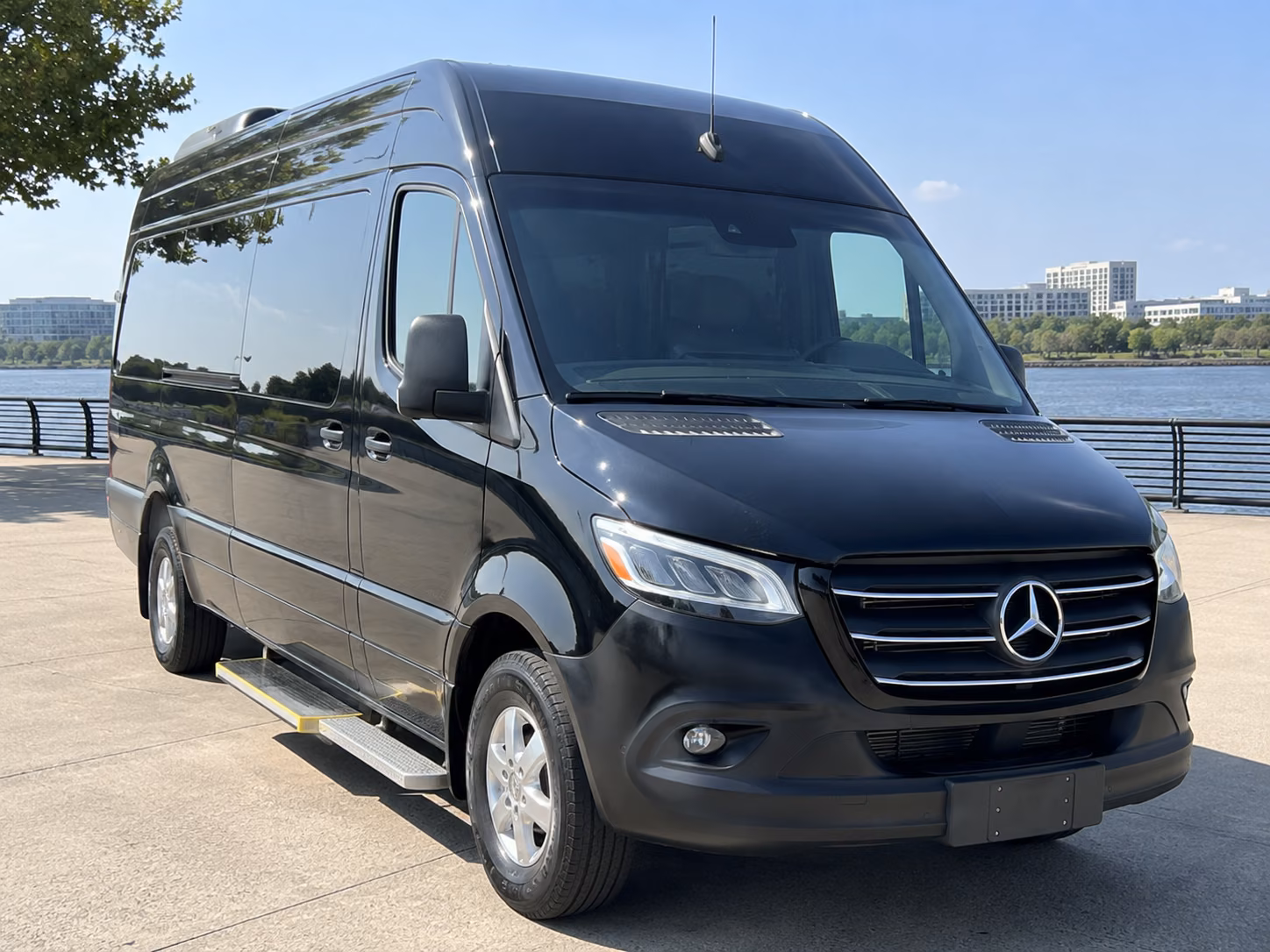 santa ana employee shuttle van service